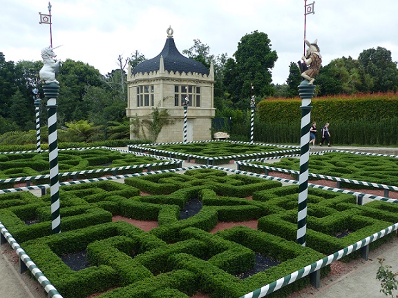 A Tudor knot-garden in Hamilton